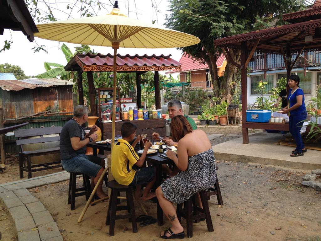 The Little Lopburi Village Екстер'єр фото