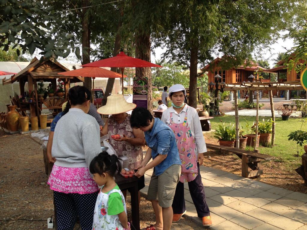 The Little Lopburi Village Екстер'єр фото