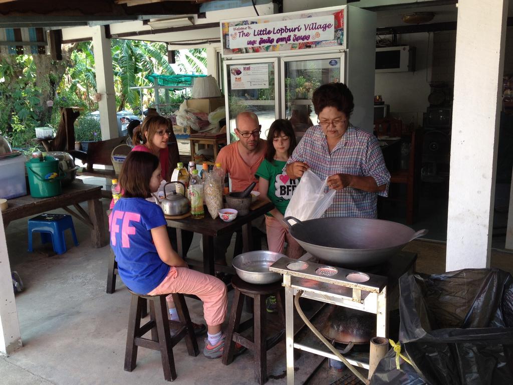 The Little Lopburi Village Екстер'єр фото