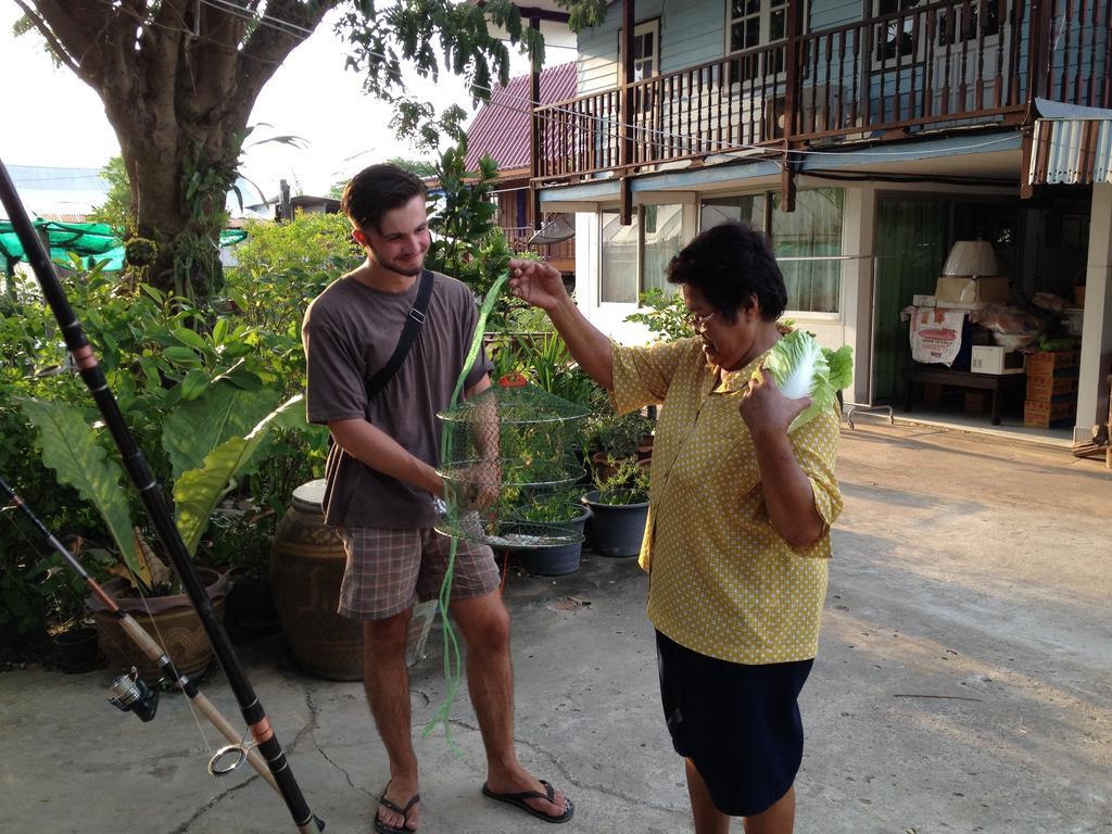 The Little Lopburi Village Екстер'єр фото