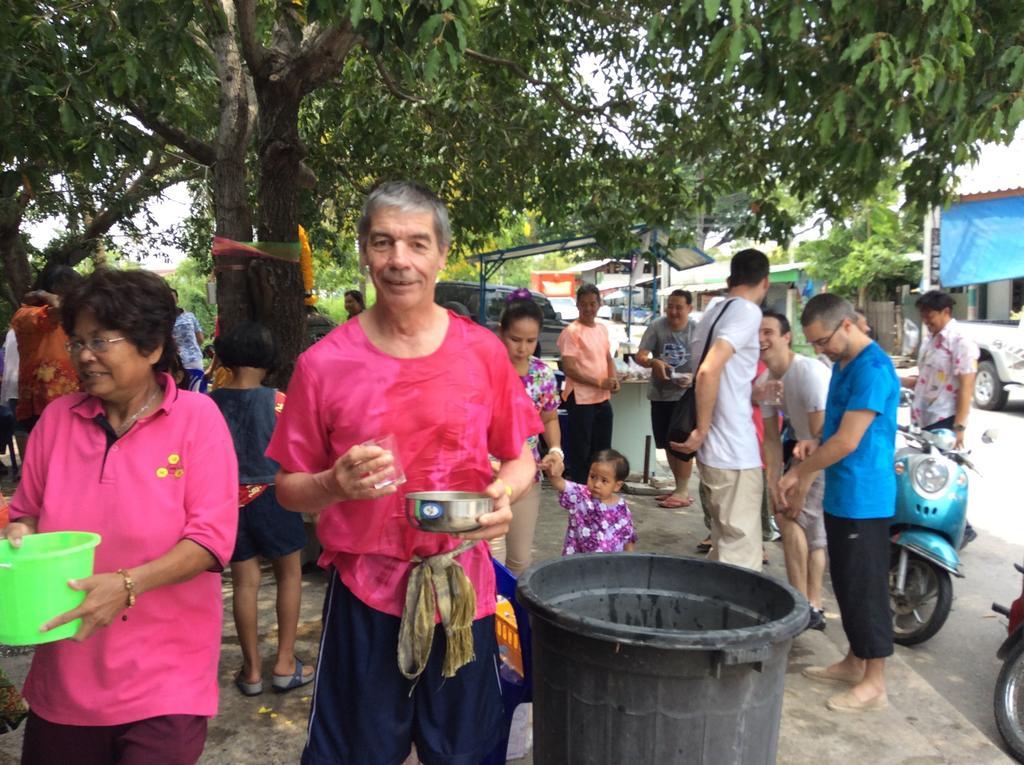 The Little Lopburi Village Екстер'єр фото
