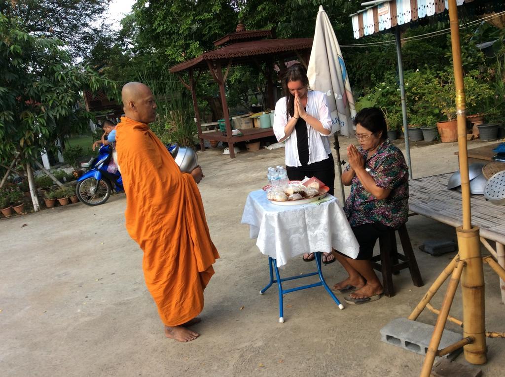 The Little Lopburi Village Екстер'єр фото