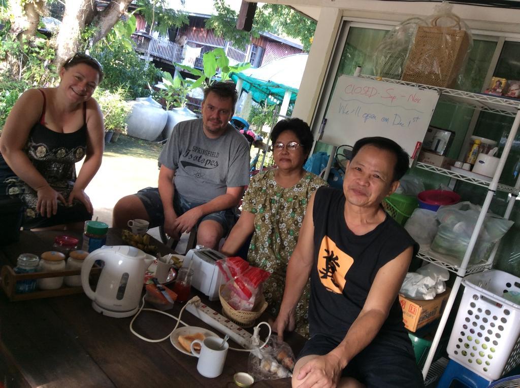 The Little Lopburi Village Екстер'єр фото